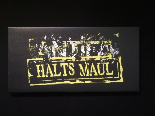 Antifa Halts Maul Leinwand